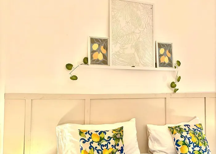 Michelle House * Castellammare del Golfo